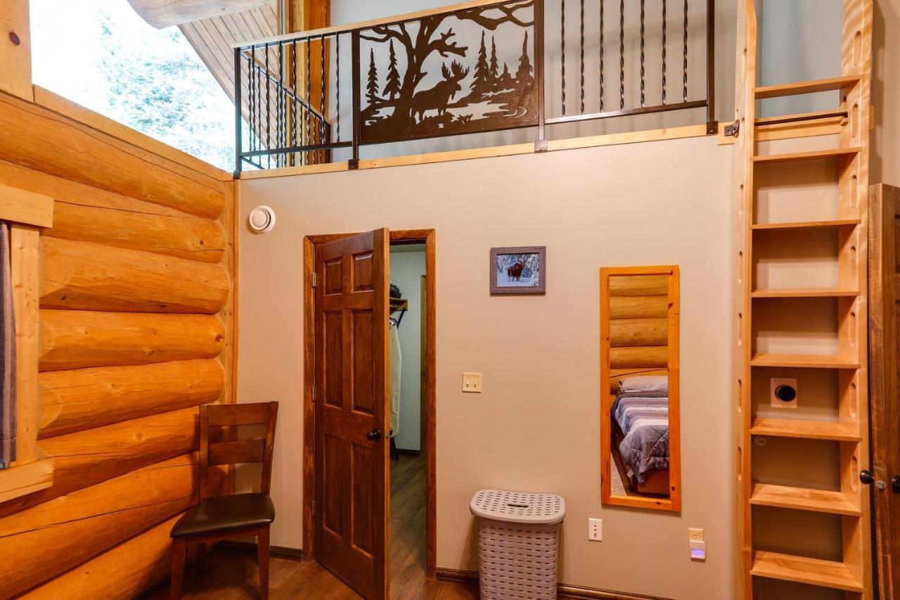 Riverside Log Cabin On-Site Aurora Viewing! North Pole Esterno foto