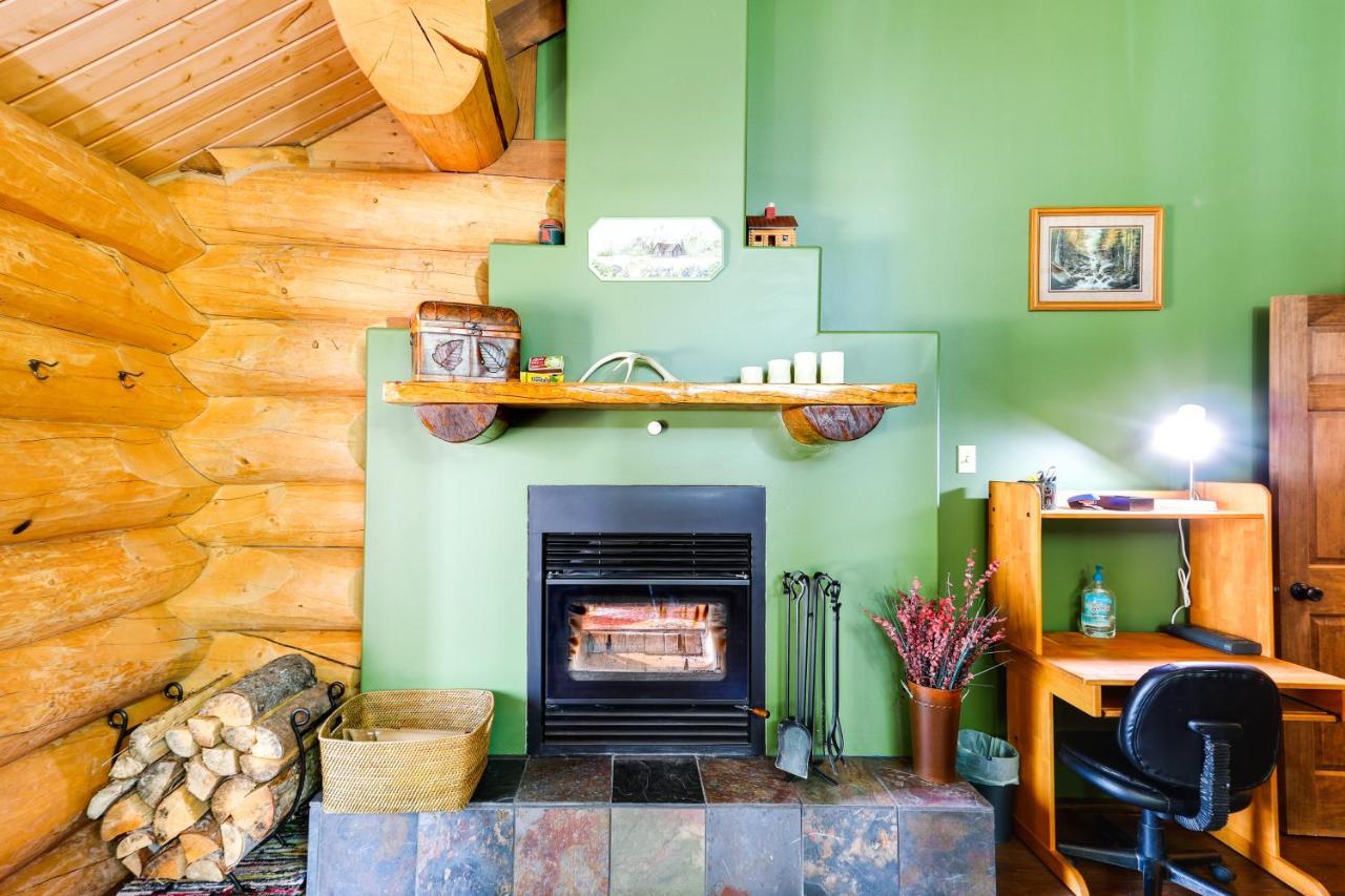 Riverside Log Cabin On-Site Aurora Viewing! North Pole Esterno foto